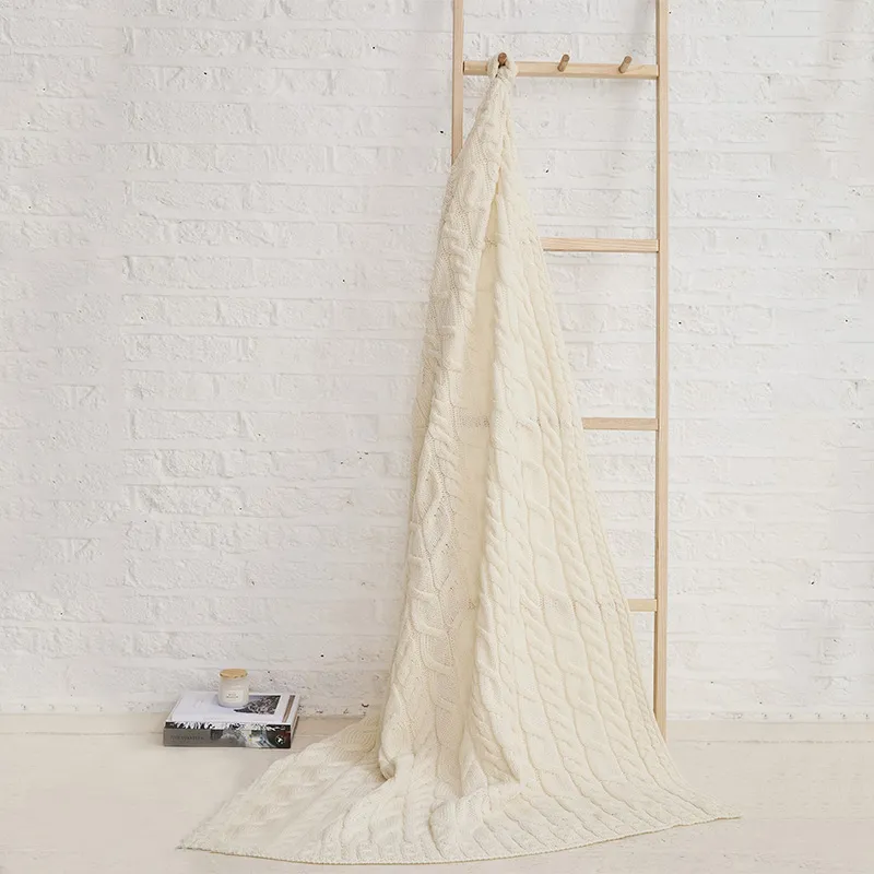 D50732 NATURAL WHITE Colour Supersoft Merino Chunky Cable Knit Throw Lifestyle Gaelsong