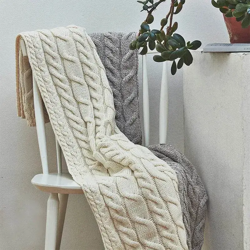Supersoft Merino Chunky Cable Knit Throw
