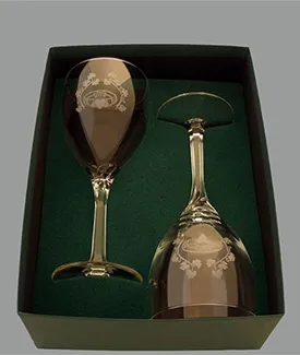 Etched Claddagh Glass Goblets Set of 2