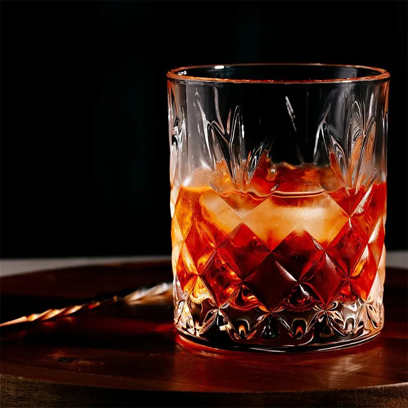 D68735 Crystal Irish Whiskey Tumbler Glass Set of 4 Lifestyle Gaelsong
