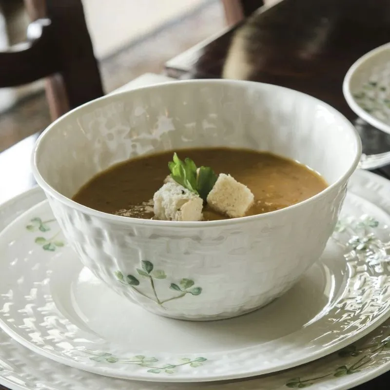 D68753 Parian China Irish Tableware with Shamrock Design Bowl Gaelsong