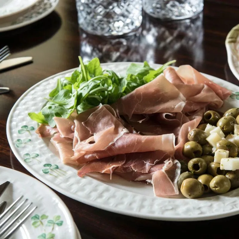 D68753 Parian China Irish Tableware with Shamrock Design Salad Plate Gaelsong