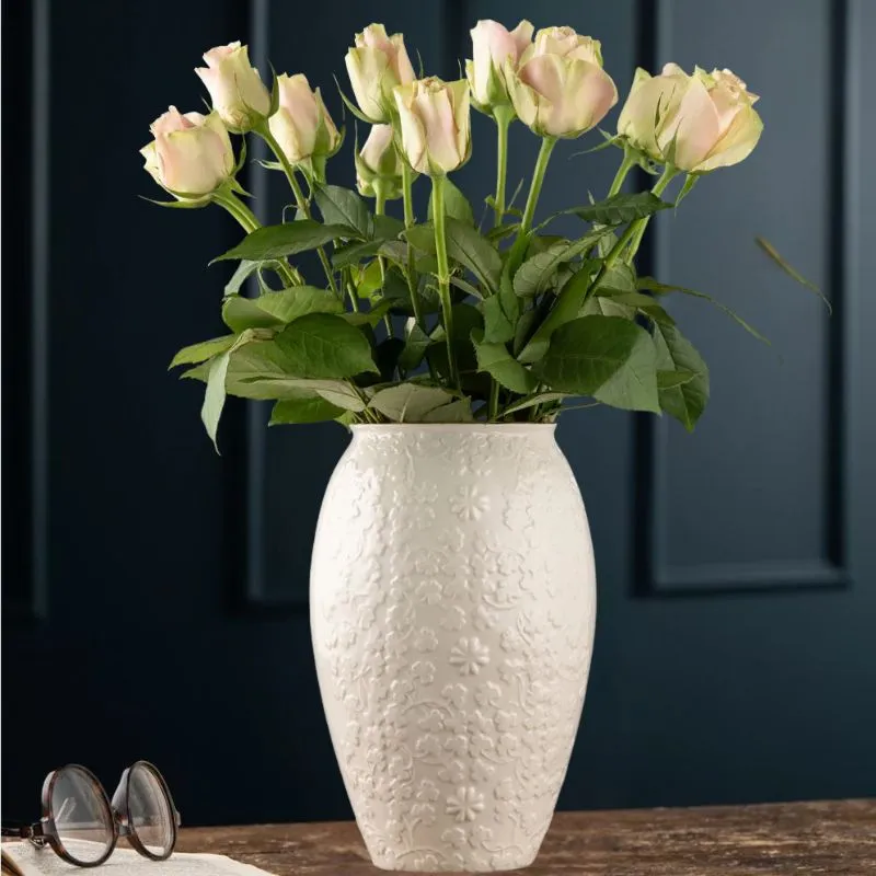 D91349 Parian China Shamrock Filigree Vase Gaelsong