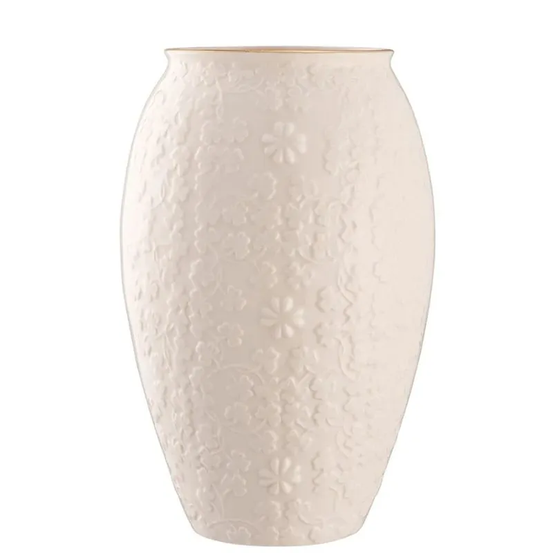 D91349 Parian China Shamrock Filigree Vase Gaelsong