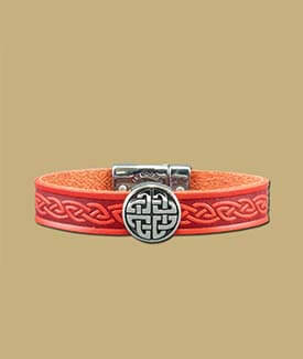 Eternal Knot Leather Magnetic Cuff in Red
