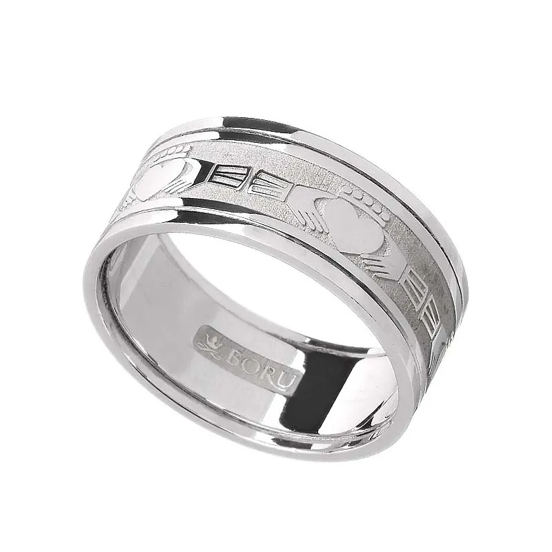 J71012 MEN Embossed 10K White Gold Claddagh Band Gaelsong