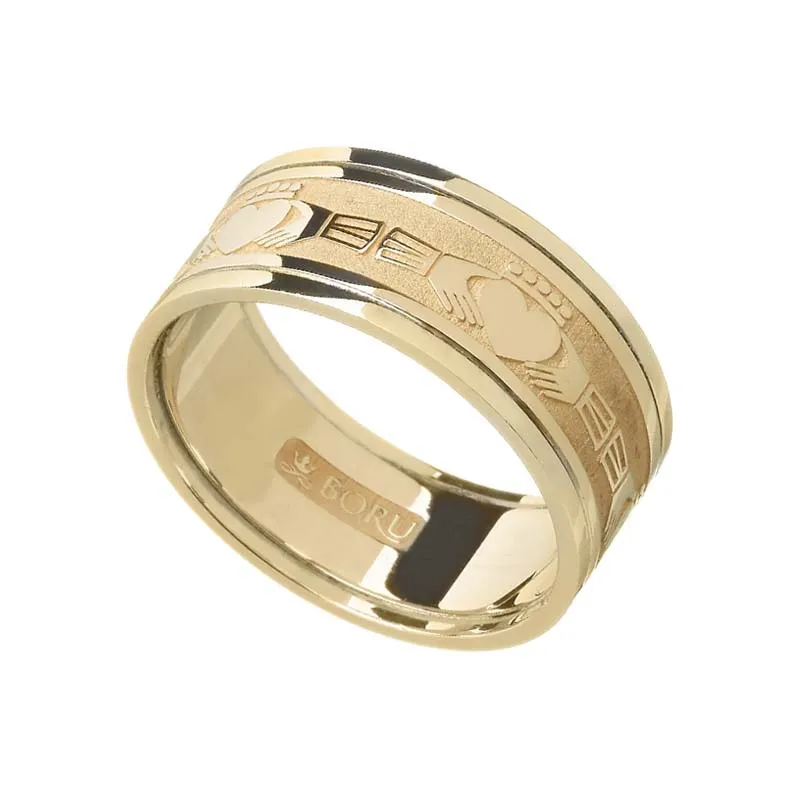 J71014 MEN 10K Gold Engraved Irish Claddagh Wedding Band Gaelsong