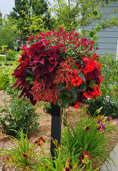 Basket Column Kit w/Basic Basket Planter