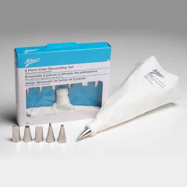 Pastry and Cake Decorating Set