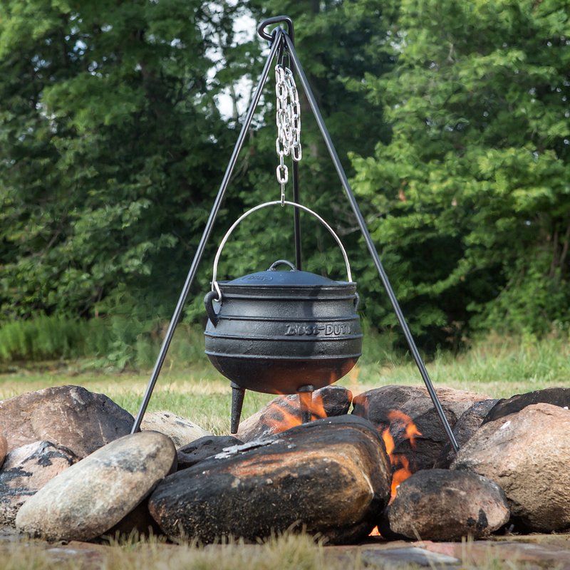 Cast Iron Dutch Pot Tripod Camping Cooking Outdoor Campfire Picnic Fire Pit  Oven