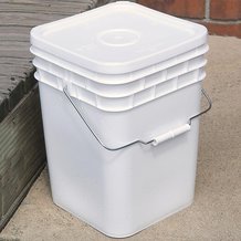 4-Gallon Plastic Buckets with Lids - 5 Pack
