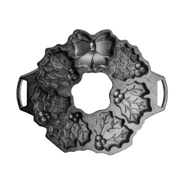 Lodge Cast Iron Holiday Wreath Cakelet Pan