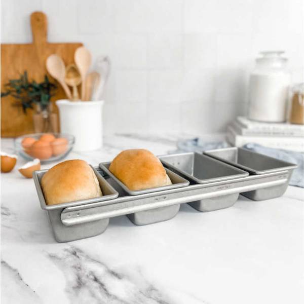 Strapped Mini Bread Loaf Pan Set (4 Loaves)