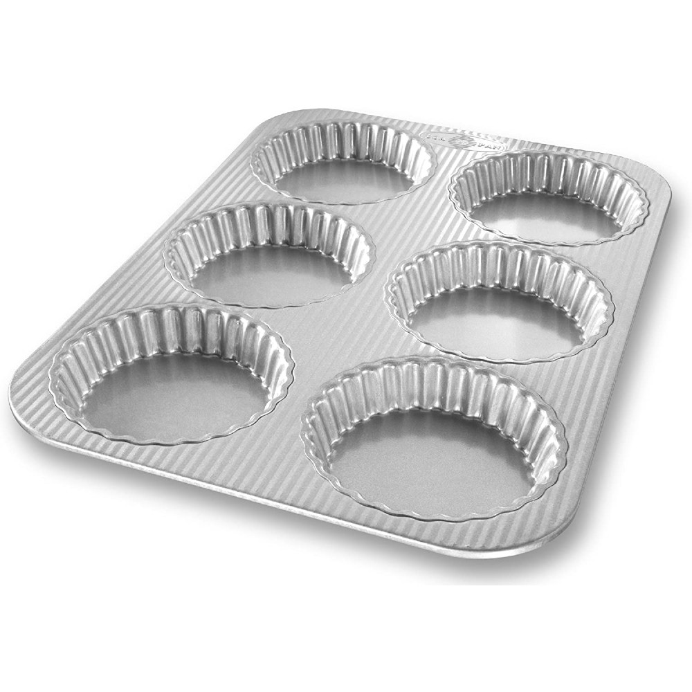 Stainless Steel Cake Pan With Lid, Baking Supplies - Lehman's