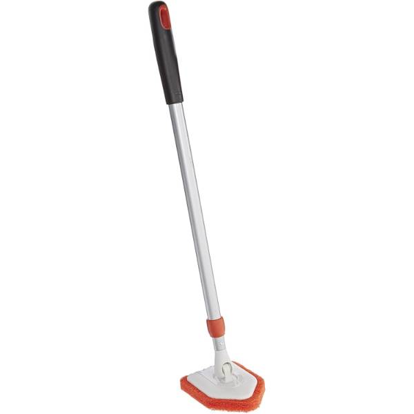 OXO Extendable Tub and Tile Scrubber