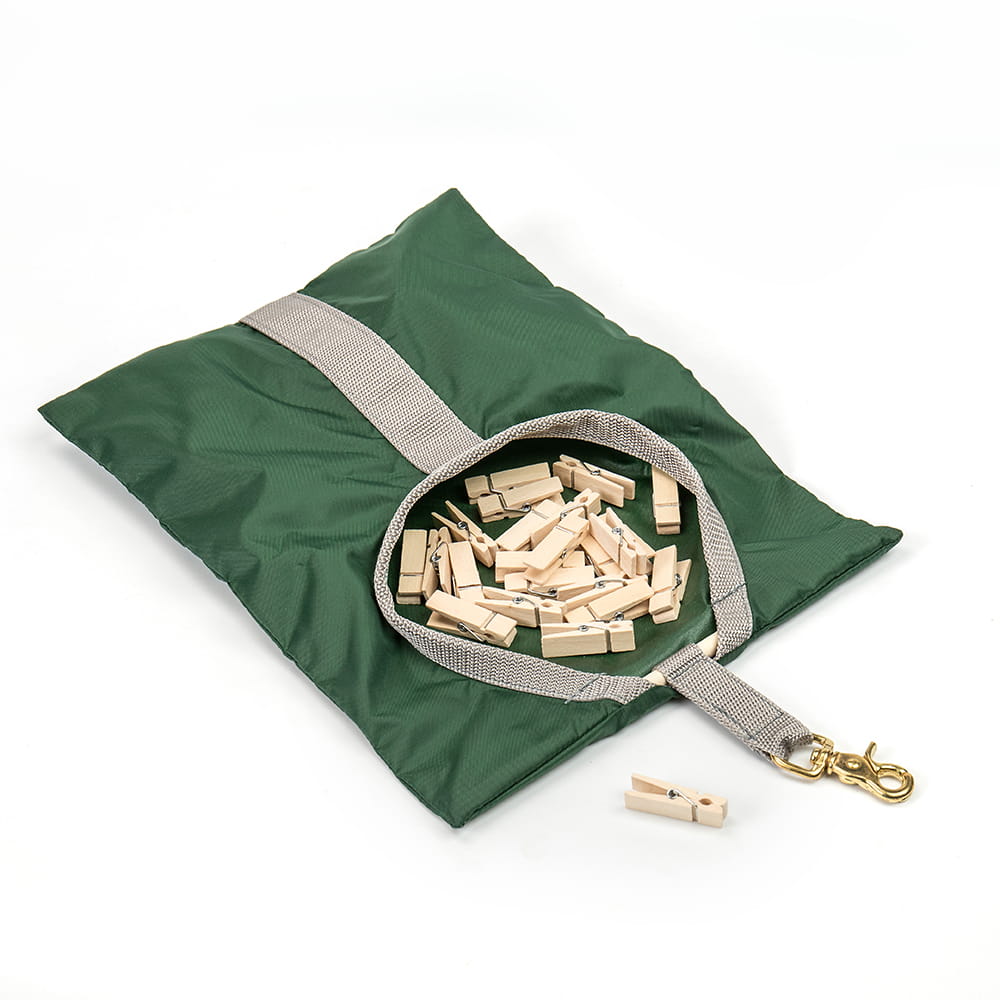 type A Hanging Clothespin Bag, Green/White, 7.9-in x 0.5-in x 18-in
