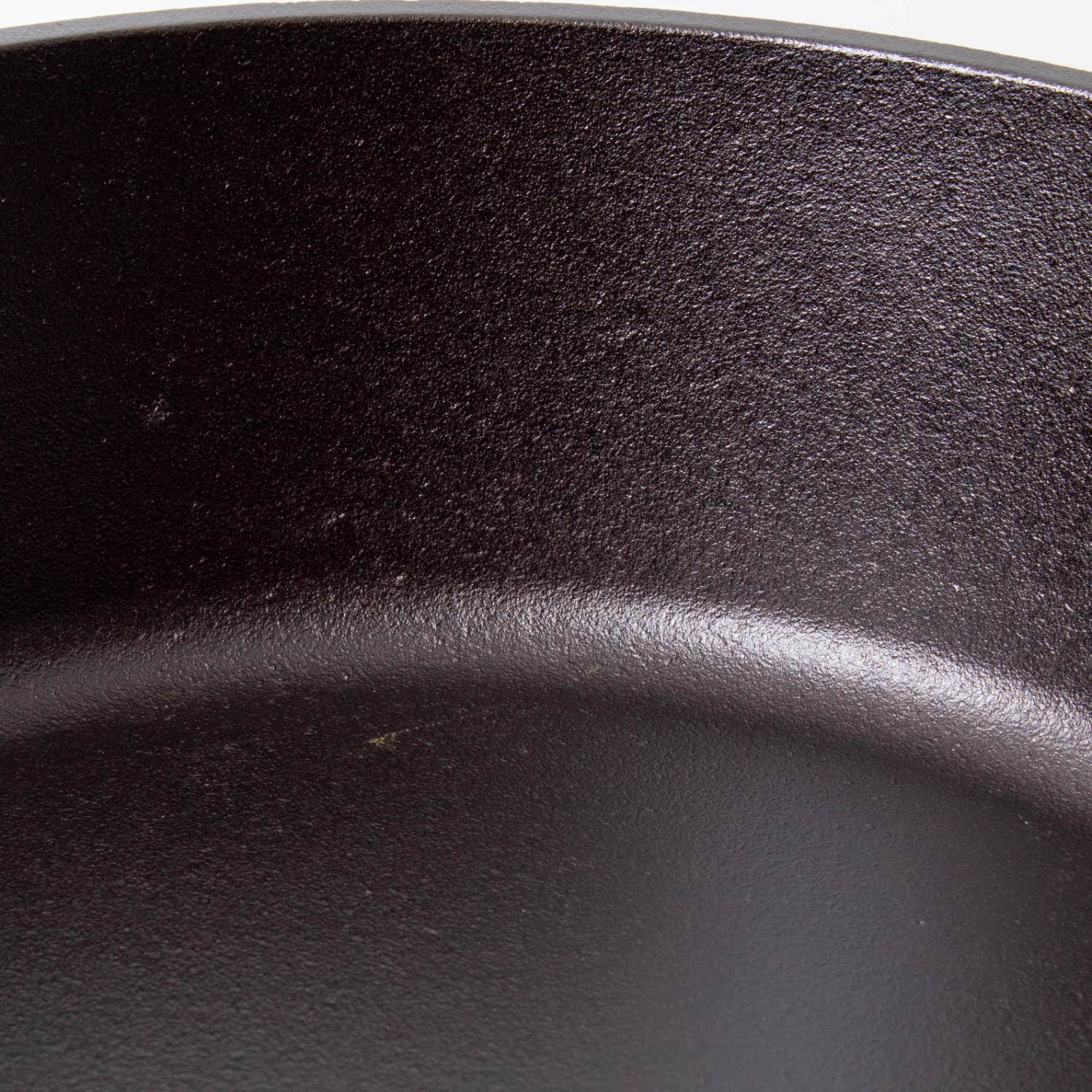 Lodge L12CO3BS Boy Scouts of America Cast Iron Camp Dutch Oven,  Pre-Seasoned, 6-Quart, Black