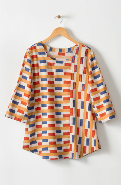 Divya 3/4-Sleeve Popover Top - Oatmeal/Multi Divya 3/4-Sleeve Popover Top - Oatmeal/Multi