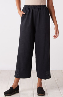 Kesari Waffle Knit Pull-On Crop Pant - Black