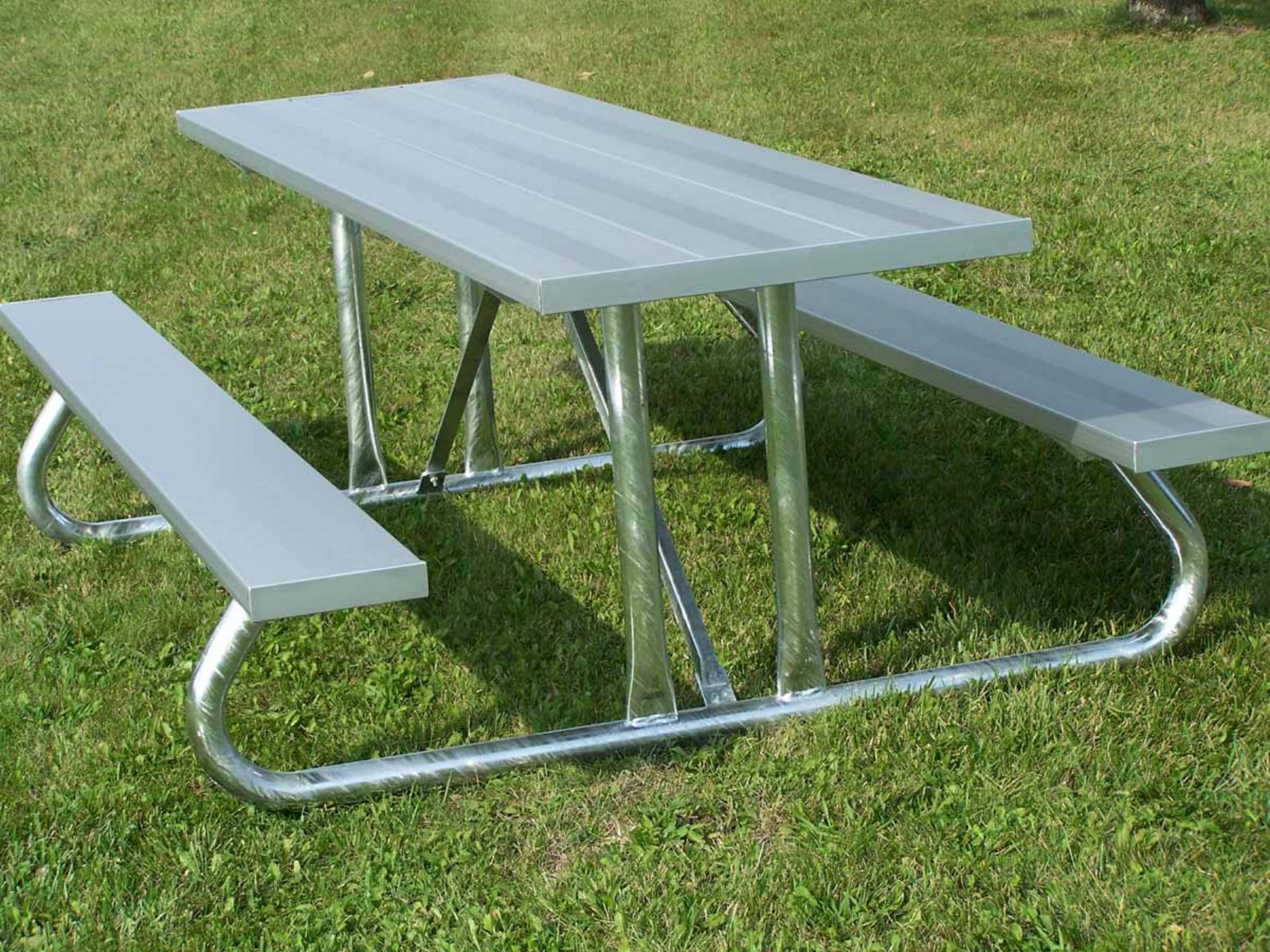 Aluminum Picnic Tables (Steel Legs) 