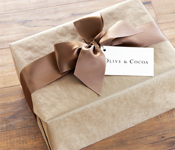 https://cdn.commercev3.net/cdn.oliveandcocoa.com/images/LandingPage_FreeElegantGiftWrap_Card_2021.jpg