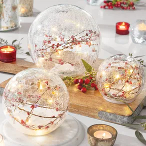 Winterberry Lit Globes