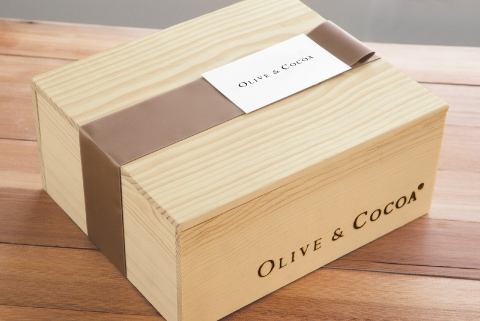 Free Gift Wrap - Olive & Cocoa Style