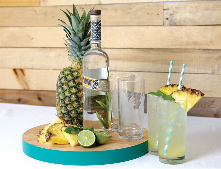 Summer Drinks: Fresh Pineapple Rum Punch