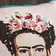 Queen Frida Pillow
