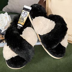 Product Image of Uptown Slippers & Lotion