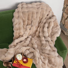 Luxe Tawny Throw