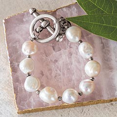 Product Image of Coin Pearl Bracelet