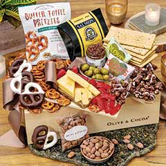 Product Image of Sweet & Salty Treats: Merry Christmas Crate