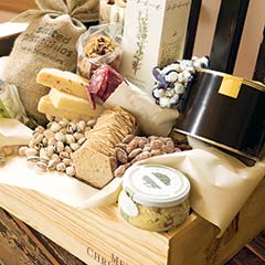 Product Image of Farmhouse Gourmet Pantry: Merry Christmas Crate
