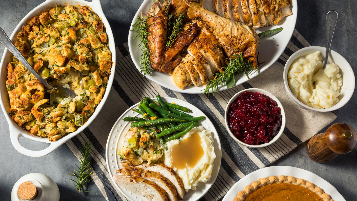 Order Thanksgiving Meal | Reid's Fine Foods