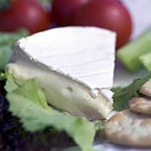 Clava - Organic Scottish Brie - 8.8 oz round