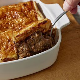 Steak Pie - Family Size Tray