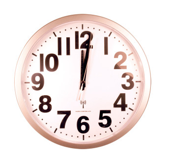 Atomic Analog Wall Clock with 1.5 inch numbers Atomic Analog Wall Clock with 1.5 inch numbers