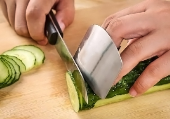 Stainless Steel Cutlery Finger Guard