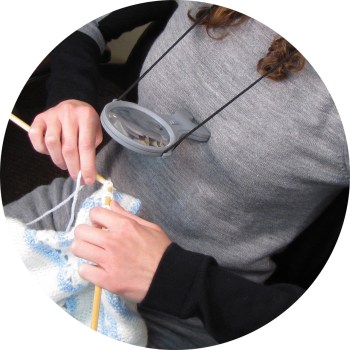 MagniLook Lighted Hanging Magnifier - 2.5x-4.5x