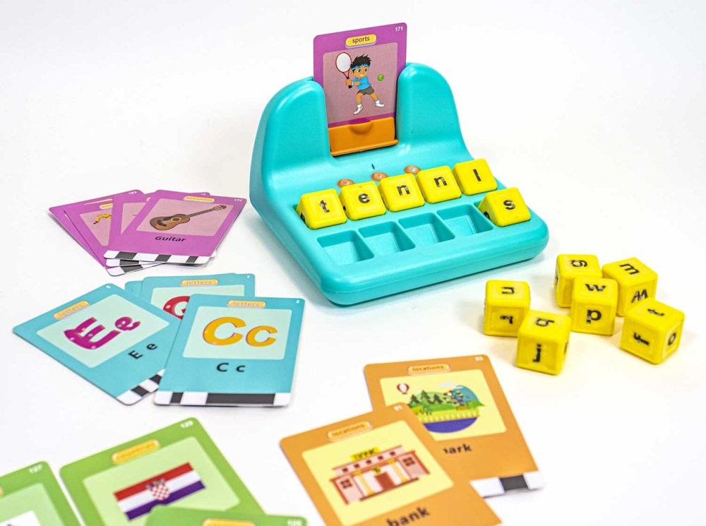 Talking Flash cards and Letters with BRAILLE dice Toy