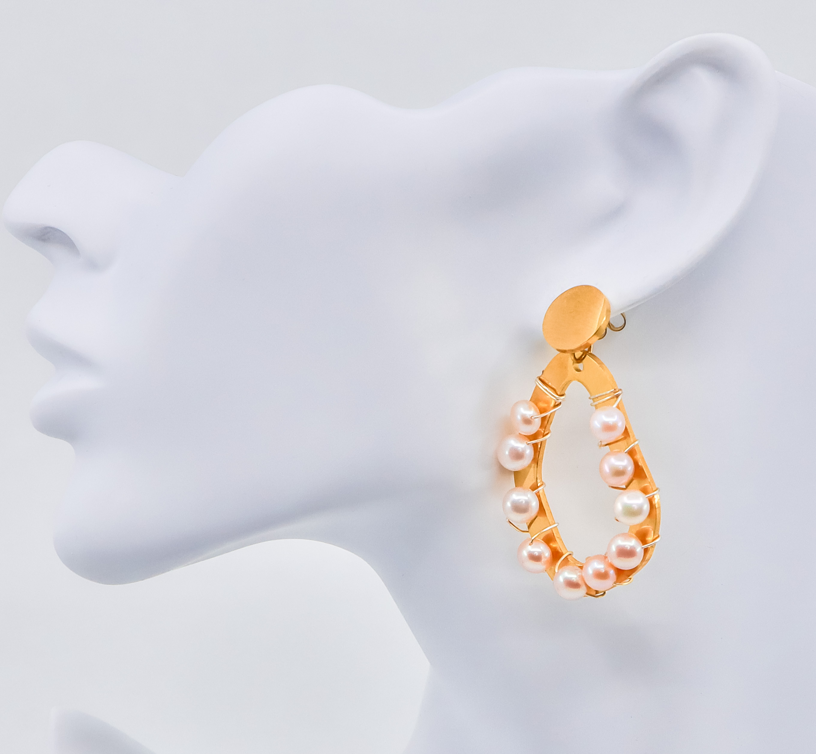 Gold Earrings - Pink Pearl Frame