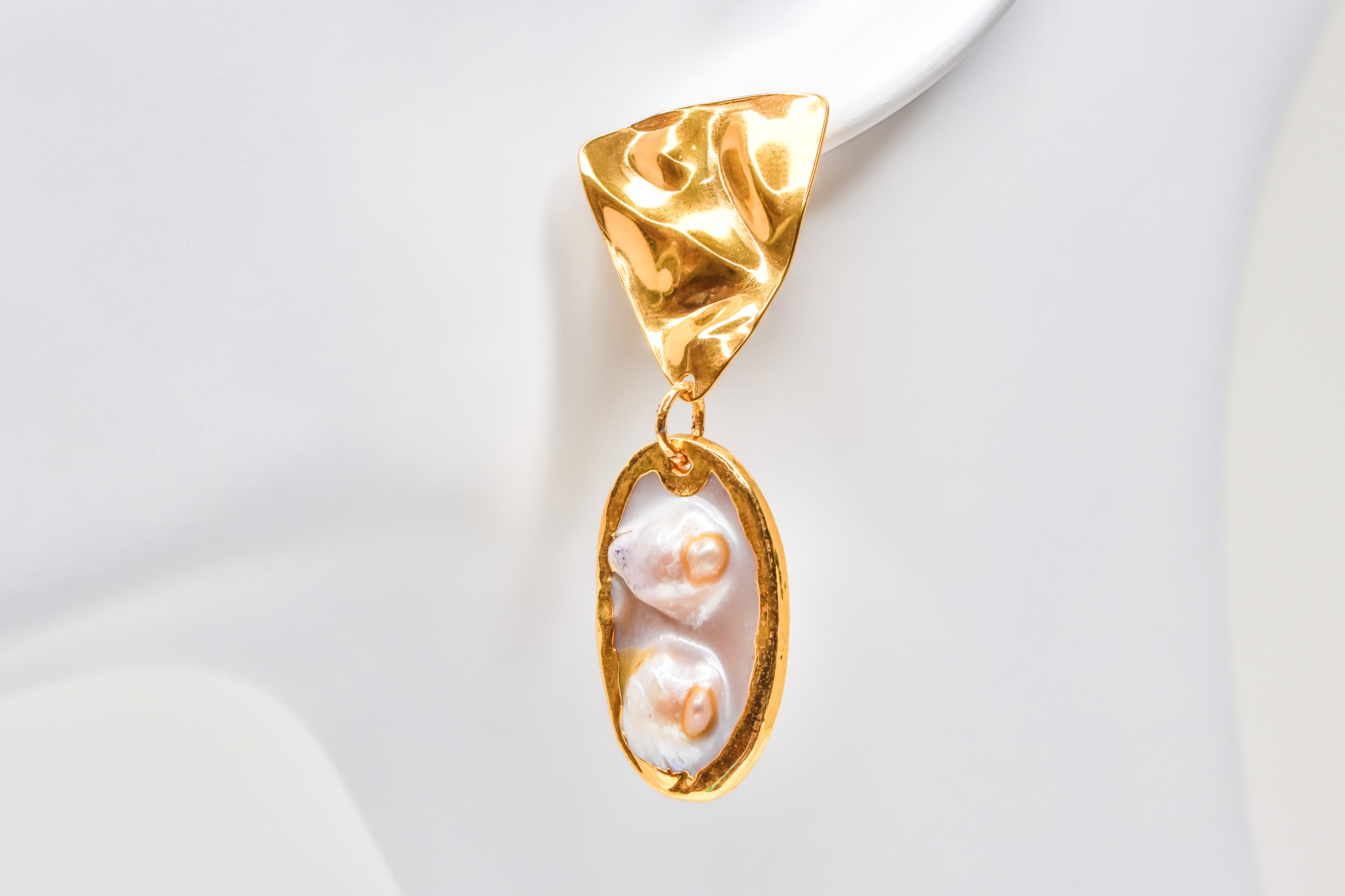 Gold Earrings - Mother of Pearl 1