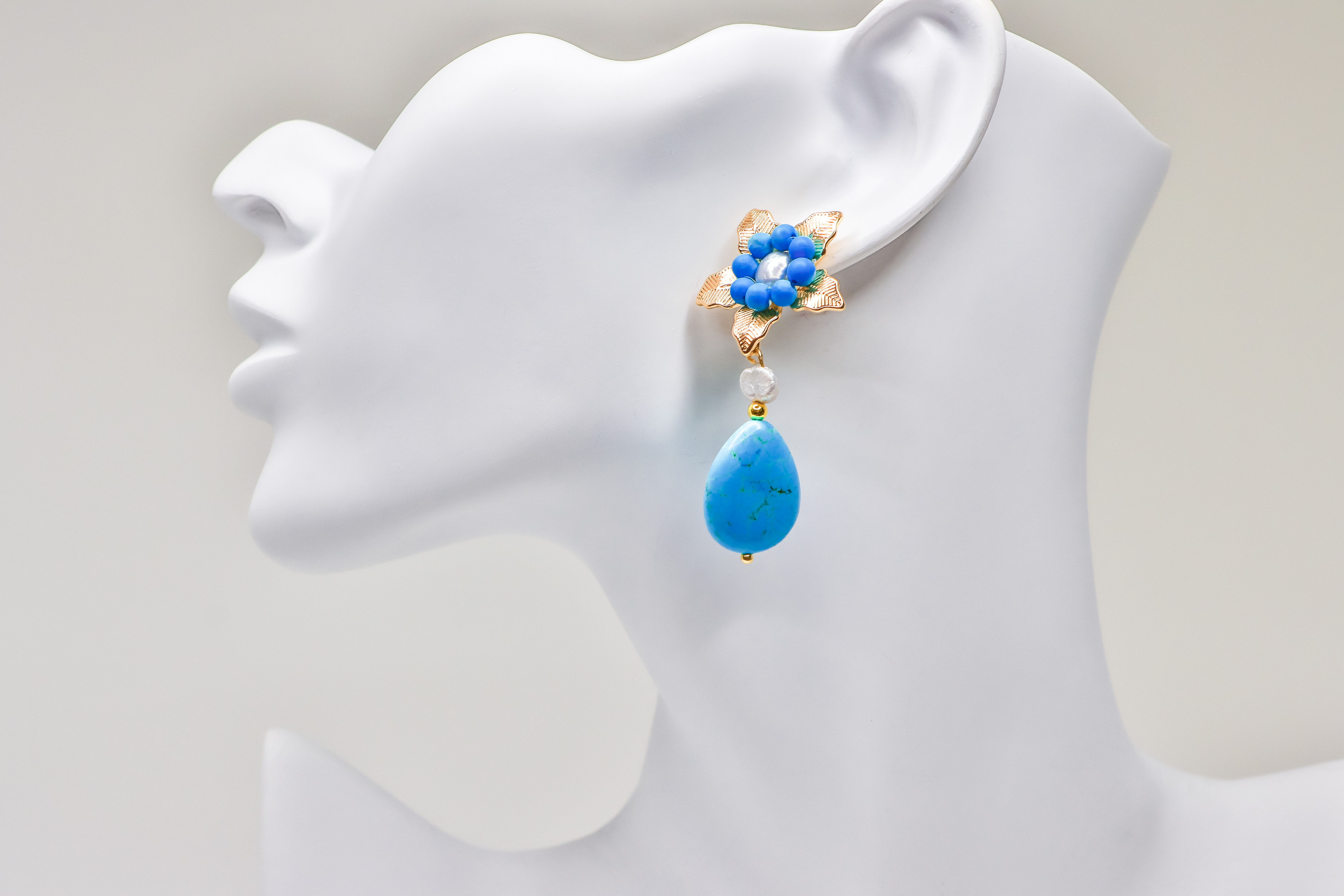 Gold Earrings - Turquoise Flower 