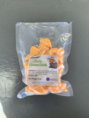 Product Image of Smoked Garlic Cheese Curds (8oz)